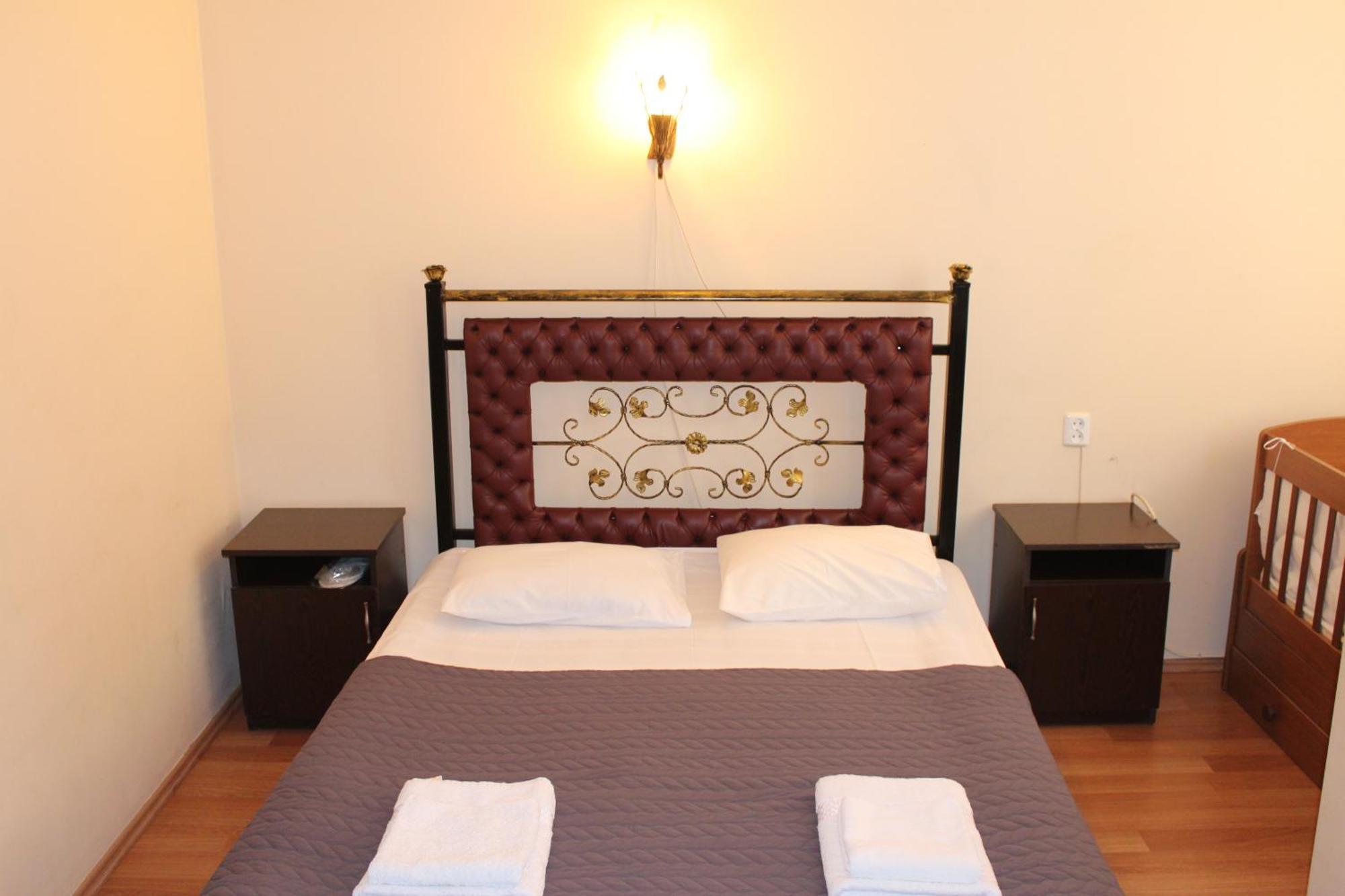 באטומי Eleganti Hotel מראה חיצוני תמונה